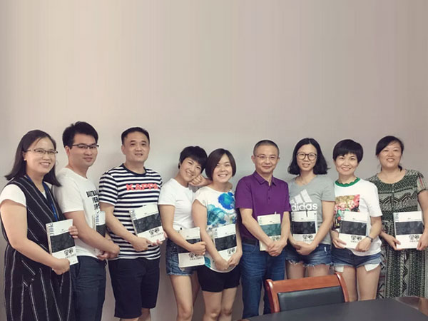 【堅(jiān)持成習(xí)慣，習(xí)慣成優(yōu)秀】——《智者的頓悟》讀書分享會(huì)